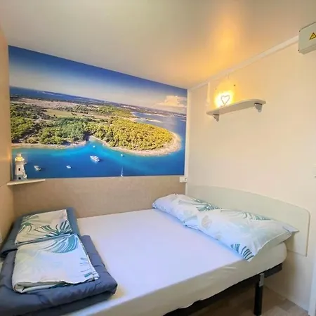 West Coast Mobilhome With Xxl Terrace Village de vacances Tar-Vabriga