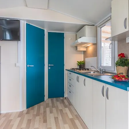 West Coast Mobilhome With Xxl Terrace * Tar-Vabriga
