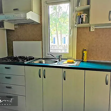 West Coast Mobilhome With Xxl Terrace 포레치